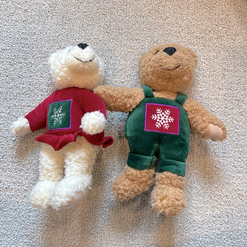 Vintage Hallmark Kiss Kiss Mistletoe Plush Bear Set